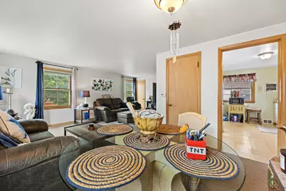8811 W Hawthorne Ave #8813, Wauwatosa, WI 53226 - Photo 24