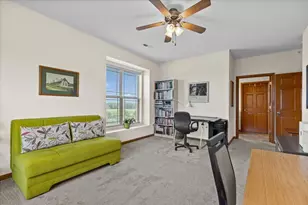 230 Hilldale Dr, Hartford, WI 53027 - Photo 18