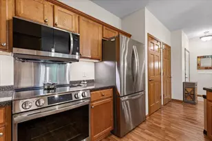 230 Hilldale Dr, Hartford, WI 53027 - Photo 10
