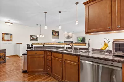 230  Hilldale Dr #1311, Hartford, WI 53027 - Photo 8