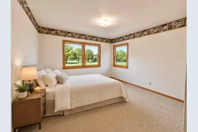 875  Anthony Ln, Brookfield, WI 53045 - Photo 12
