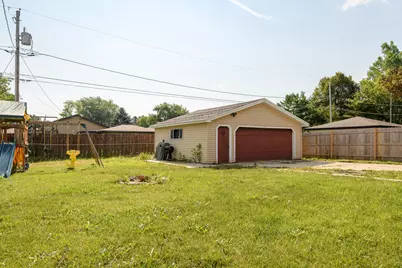 6727  Lone Elm Dr, Racine, WI 53402 - Photo 2