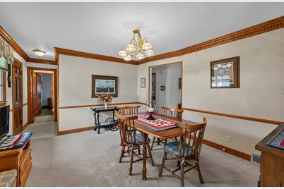 W154N6431  Marvel Dr, Menomonee Falls, WI 53051 - Photo 8