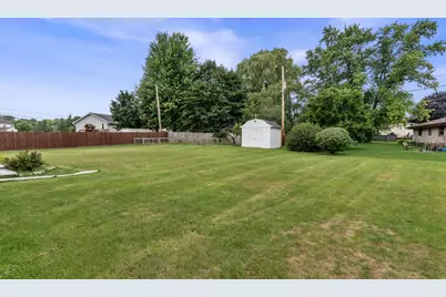 W154N6431  Marvel Dr, Menomonee Falls, WI 53051 - Photo 32