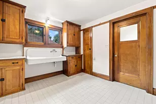 2551 N 66th St, Wauwatosa, WI 53213 - Photo 26