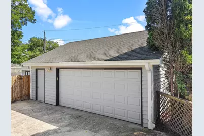 2910  Hickory Ln, Twin Lakes, WI 53181 - Photo 4