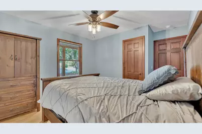 2503  Lakeshore Dr, Sheboygan, WI 53081 - Photo 12