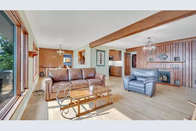 2503  Lakeshore Dr, Sheboygan, WI 53081 - Photo 6