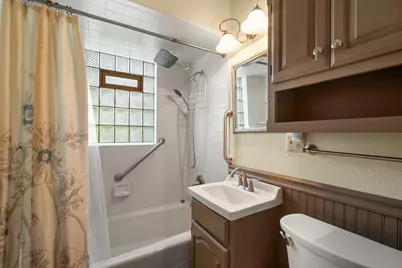 3373 S 19th St, Milwaukee, WI 53215 - Photo 14