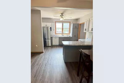 1718  Hagar St, La Crosse, WI 54603 - Photo 4