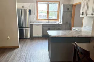 1718 Hagar St, La Crosse, WI 54603 - Photo 4