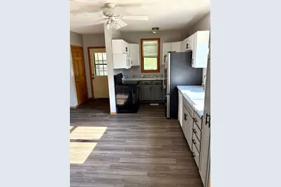 1718  Hagar St, La Crosse, WI 54603 - Photo 6