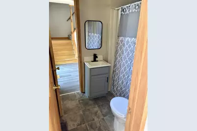 1718  Hagar St, La Crosse, WI 54603 - Photo 8