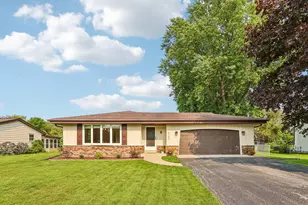 4120 S Regal Dr, New Berlin, WI 53151 - Photo 4