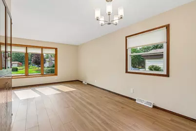4120 S Regal Dr, New Berlin, WI 53151 - Photo 26