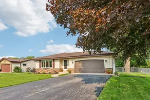 4120 S Regal Dr, New Berlin, WI 53151 - Photo 2