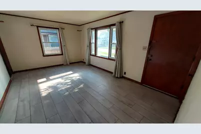 1405  15th Ave, South Milwaukee, WI 53172 - Photo 6