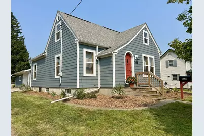 610 S Main St, Viroqua, WI 54665 - Photo 2