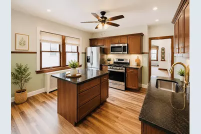 3306 S 15th Pl, Milwaukee, WI 53215 - Photo 8