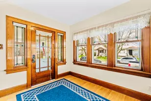 3306 S 15th Pl, Milwaukee, WI 53215 - Photo 6