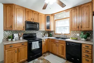 10504 S 4th Ave, Oak Creek, WI 53154 - Photo 8