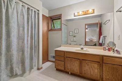 S89W23060  King Pkwy, Big Bend, WI 53103 - Photo 18