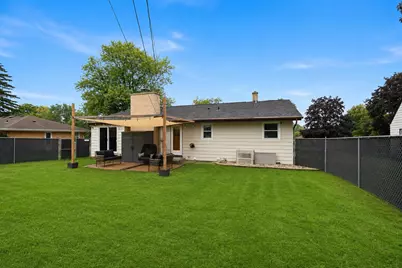 303 S 16th Ave, West Bend, WI 53095 - Photo 22