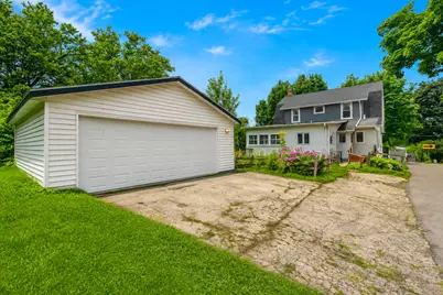 306  Park Ave, Pewaukee, WI 53072 - Photo 26