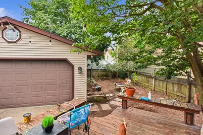211 N 10th St, Watertown, WI 53094 - Photo 6