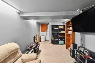 211 N 10th St, Watertown, WI 53094 - Photo 12