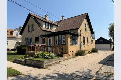 1321 S 16th St, Manitowoc, WI 54220 - Photo 2
