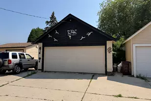 1321 S 16th St, Manitowoc, WI 54220 - Photo 4