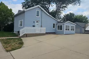 29 E State St, Hartford, WI 53027 - Photo 1
