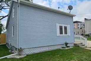 29 E State St, Hartford, WI 53027 - Photo 4