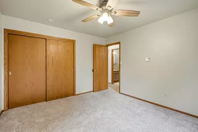 4819  Flambeau Dr, Racine, WI 53406 - Photo 14