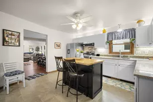 5553 S Swift Ave, Cudahy, WI 53110 - Photo 8