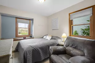 5553 S Swift Ave, Cudahy, WI 53110 - Photo 12