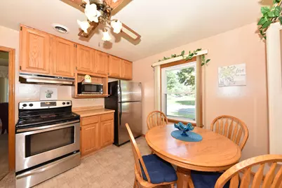 4402 S Lenox St, Milwaukee, WI 53207 - Photo 10