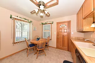 4402 S Lenox St, Milwaukee, WI 53207 - Photo 8