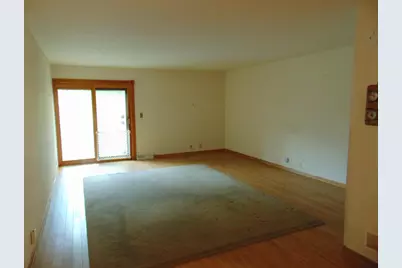 8933 N 70th St #8933, Milwaukee, WI 53223 - Photo 6