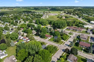 309 Braatz Dr, Kewaskum, WI 53040 - Photo 54