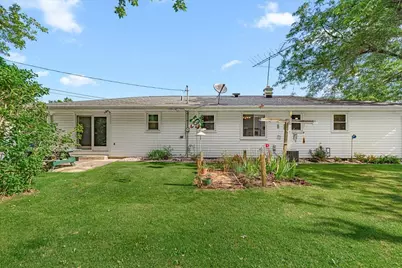 309  Braatz Dr, Kewaskum, WI 53040 - Photo 38