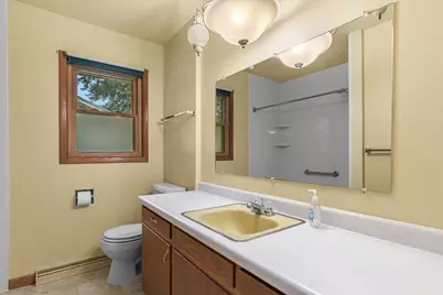 309  Braatz Dr, Kewaskum, WI 53040 - Photo 24