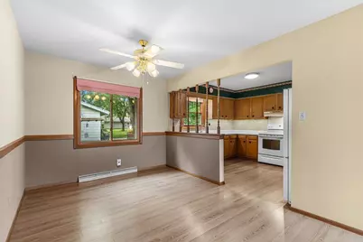309  Braatz Dr, Kewaskum, WI 53040 - Photo 8