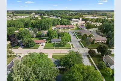 309  Braatz Dr, Kewaskum, WI 53040 - Photo 52