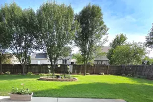 8401 Kingsway Ln, Sturtevant, WI 53177 - Photo 68