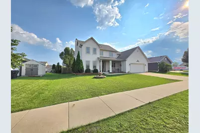 8401  Kingsway Ln, Sturtevant, WI 53177 - Photo 4