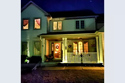 8401  Kingsway Ln, Sturtevant, WI 53177 - Photo 6