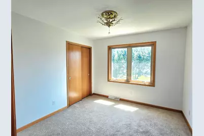 8401  Kingsway Ln, Sturtevant, WI 53177 - Photo 34