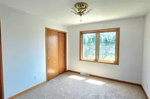 8401 Kingsway Ln, Sturtevant, WI 53177 - Photo 34